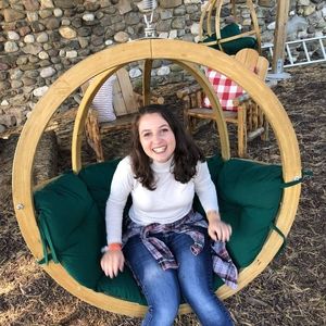 Meet your Posher, Izabela